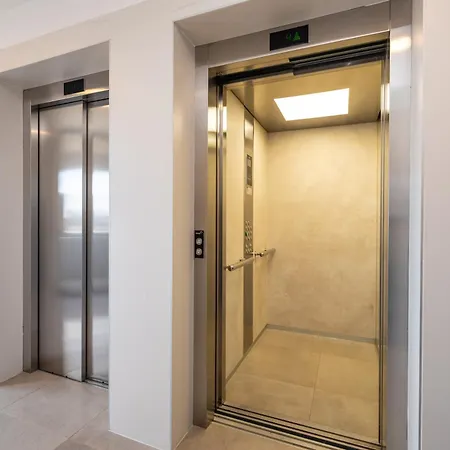 With Garage 아파트 *