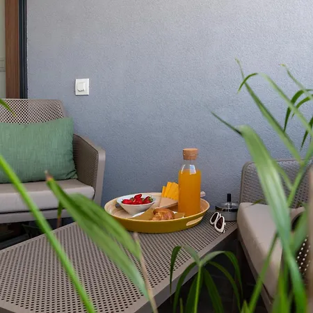 With Garage Appartement