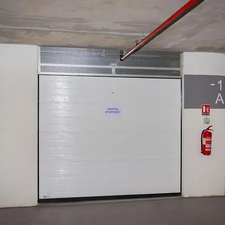 Apartman With Garage Zára